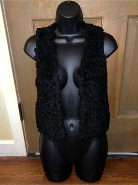 H&M Kids Black Fuzzy Knit Lined Sleeveless Vest Size 8-10Y (M)